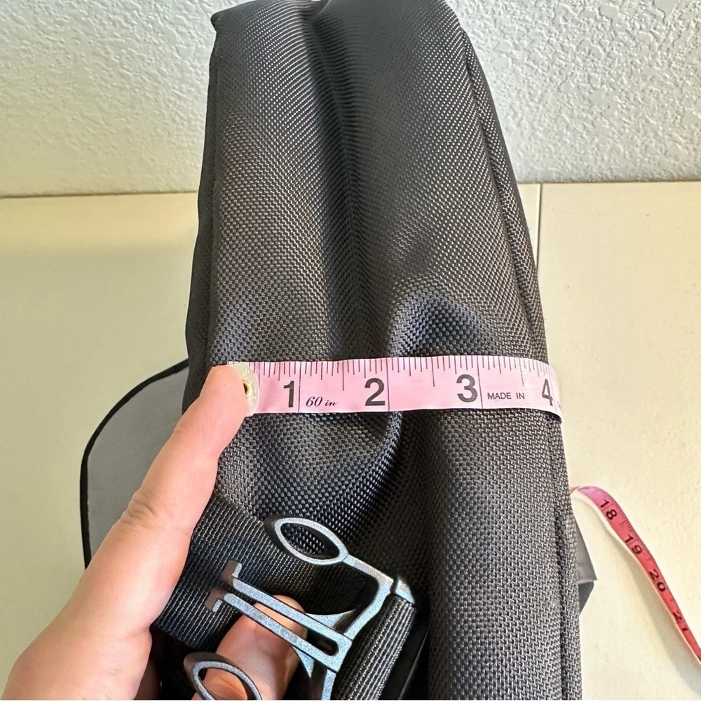 Samsonite Black Laptop Messenger Bag